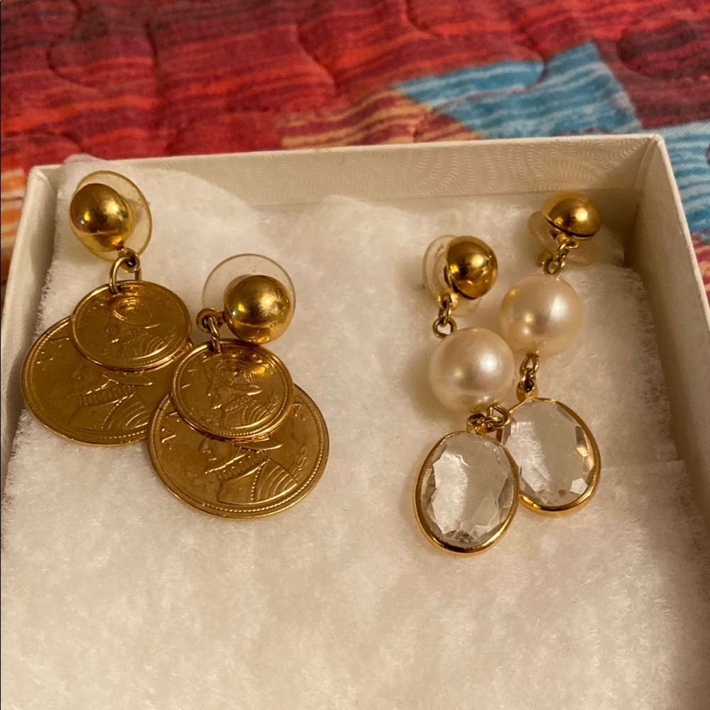 Elegant Gold and Pearl Drop Earrings